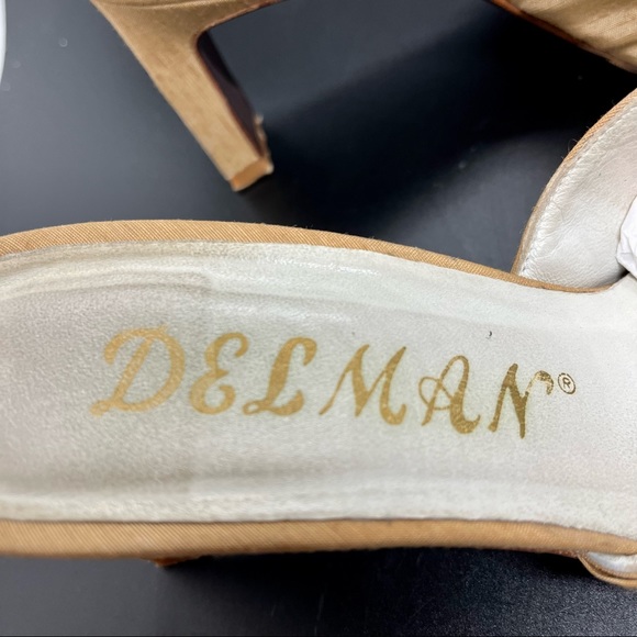 Vintage Women’s Delman Shoes Mules Slip On Heels Tan Fabric Bows 3”Heels Size 7M - Picture 6 of 9